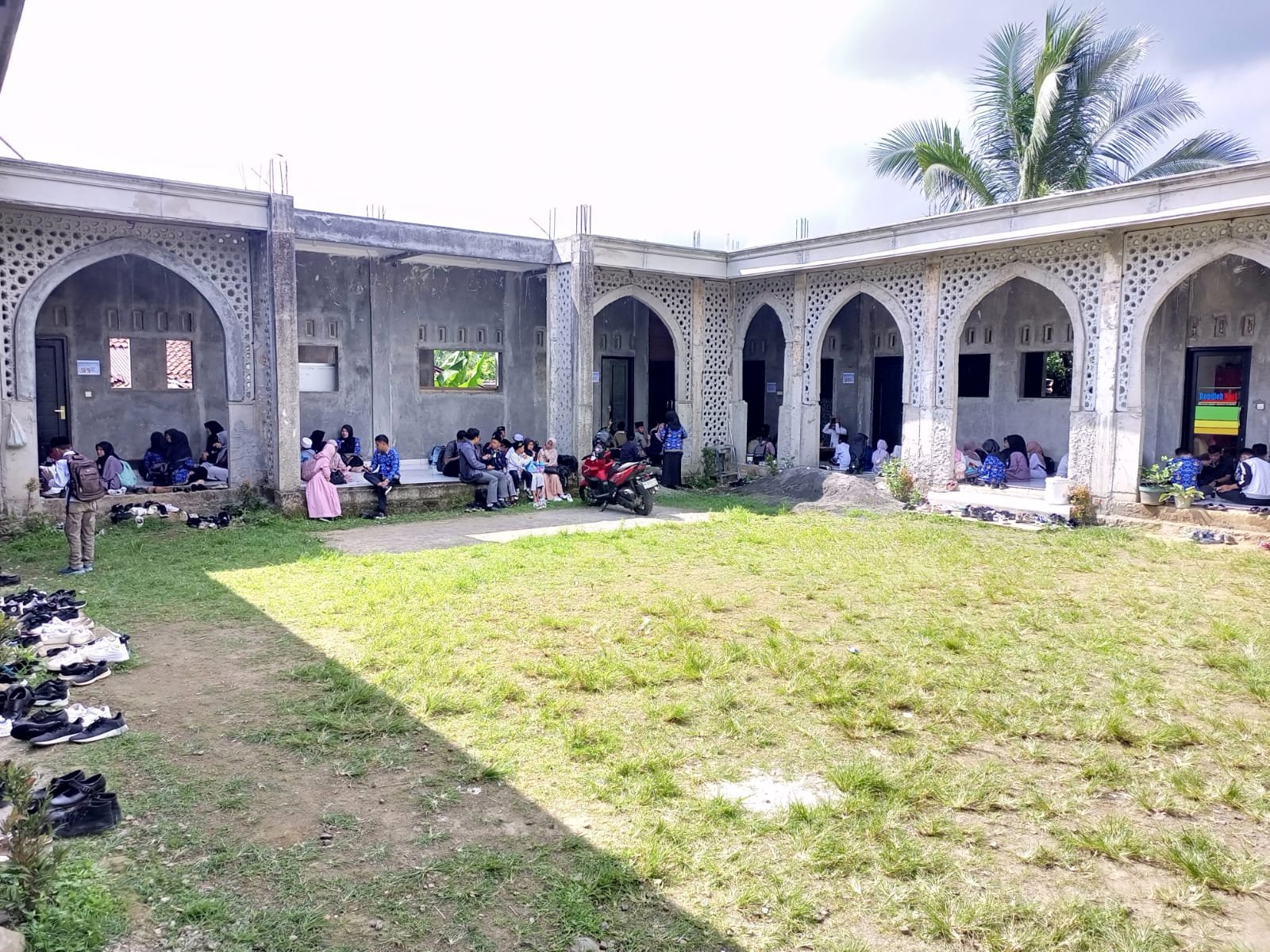 TPQ. ROUDLOTUL QUR'AN
